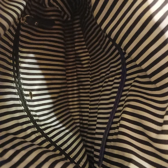 Kate Spade Cobble Hill Small Leslie Satchel Purple Pebbled Leather Crossbody - Picture 6 of 14